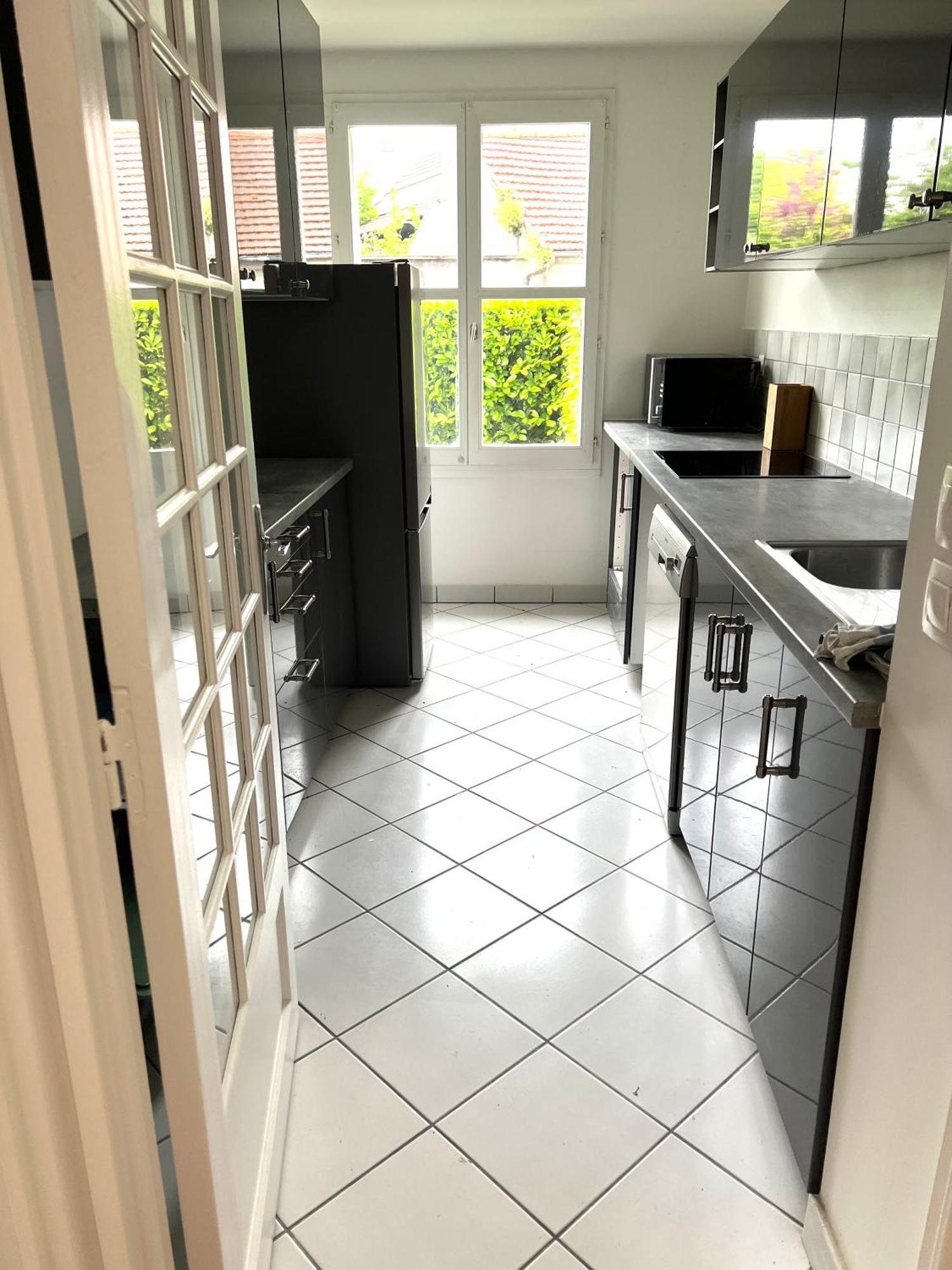 Appartement Standing Avec Jardin, 4 Personnes, Strategiquement Situe Mantes-la-Jolie Buitenkant foto