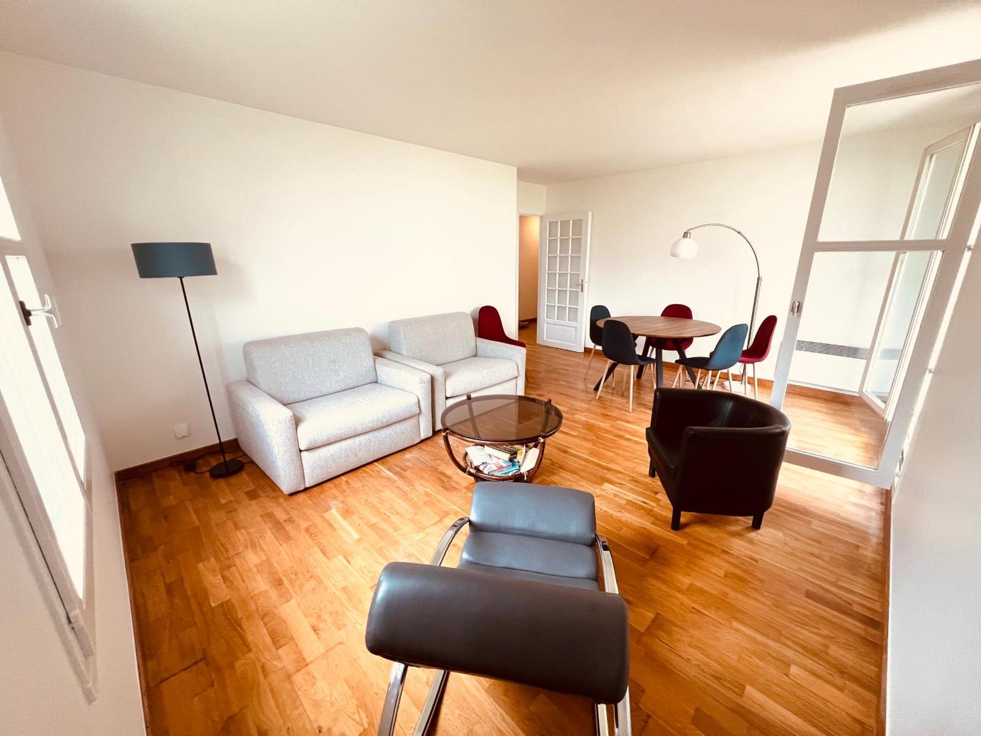 Appartement Standing Avec Jardin, 4 Personnes, Strategiquement Situe Mantes-la-Jolie Buitenkant foto
